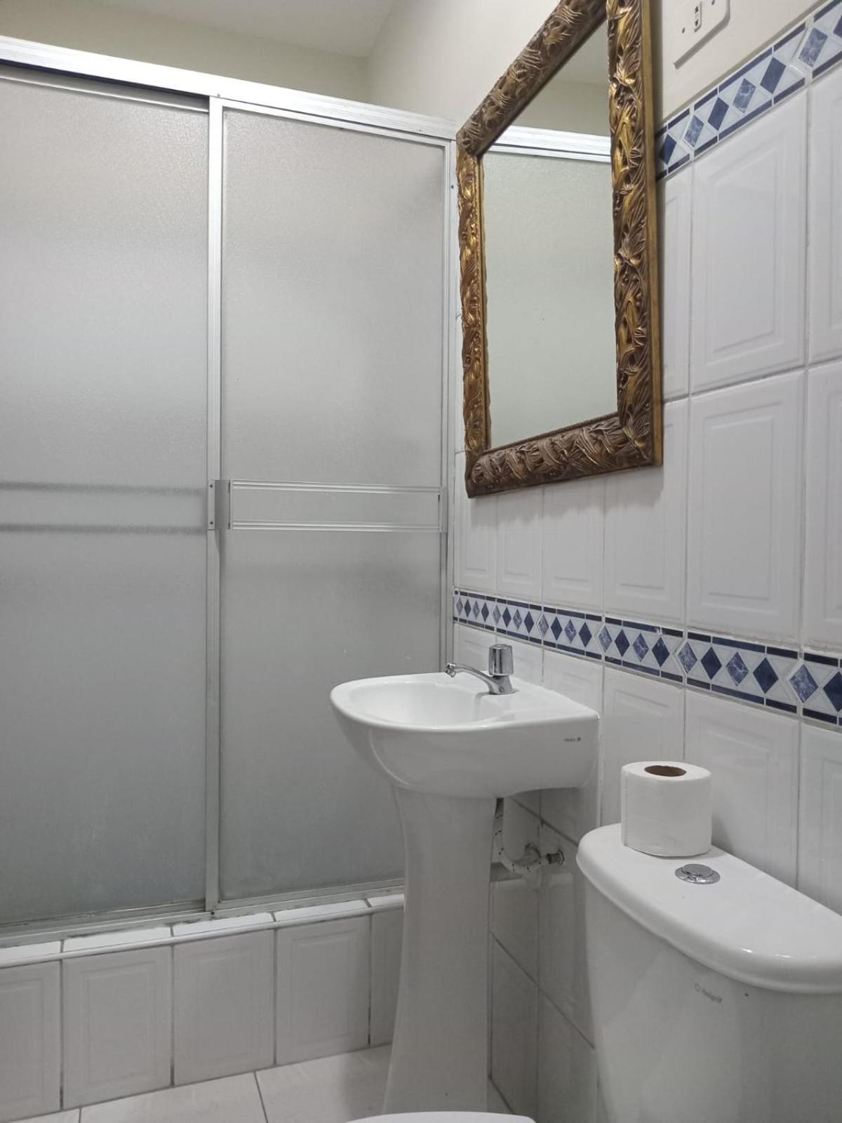 Colores Miraflores Homestay
